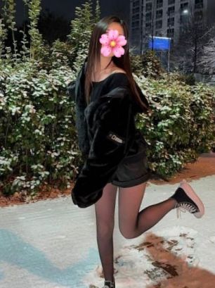 Проститутка Бишкека Венера с подругой