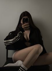 Зарина♥️одна фото 1