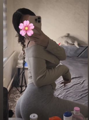 Проститутка Бишкека Одна