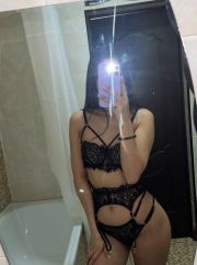 Анель( с подругой) фото 1