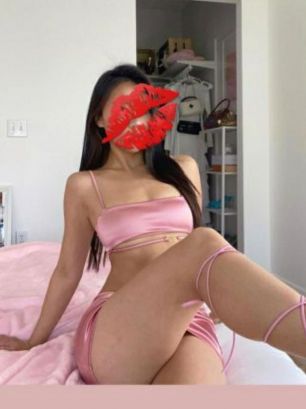 Проститутка Бишкека Анель с подругой